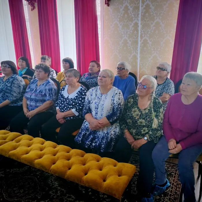 "Пусть осень жизни будет золотой"