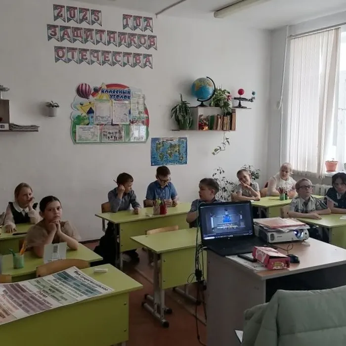 Познавательный час «Детям о профессиях»