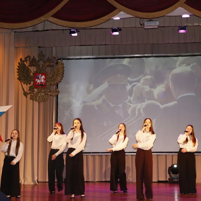 Праздничная программа, посвящённая Дню защитника Отечества, «Время героев»