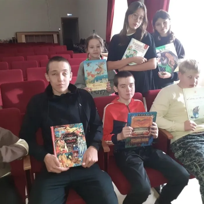 «Разных народов большая семья» панорама