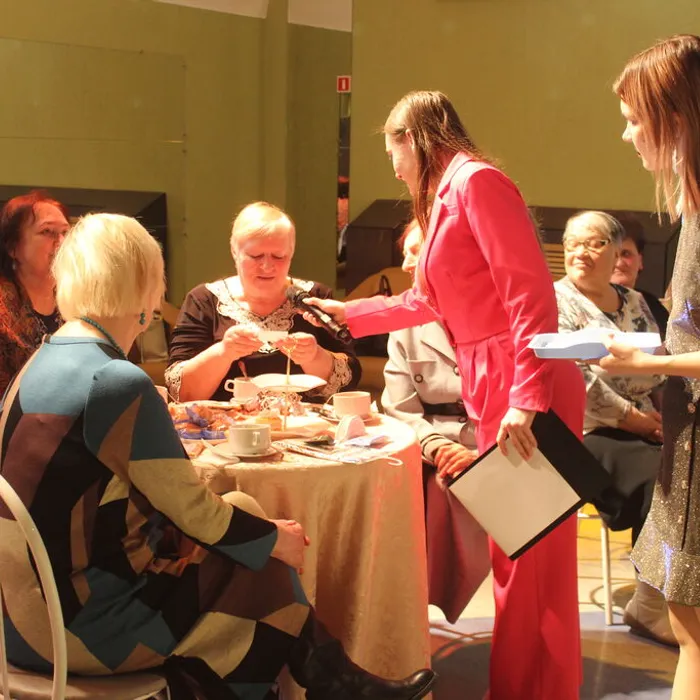 "Девичий переполох"