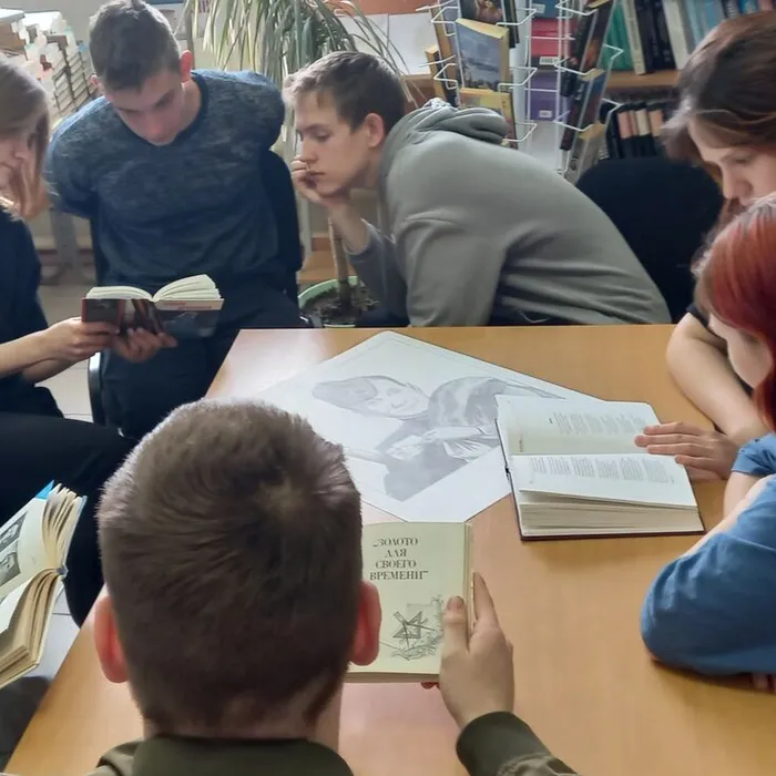 Час поэзии «Строки, написанные войной», в рамках всероссийской акции «Библионочь»