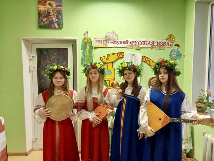 photo_5251395146786475285_y