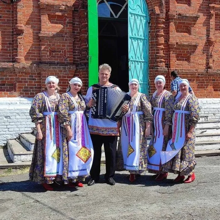 «Песен радуга разноцветная»