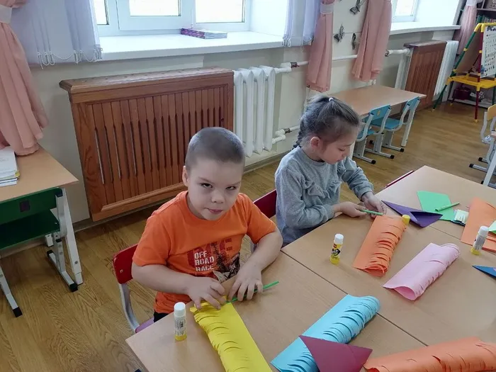 4 (2)