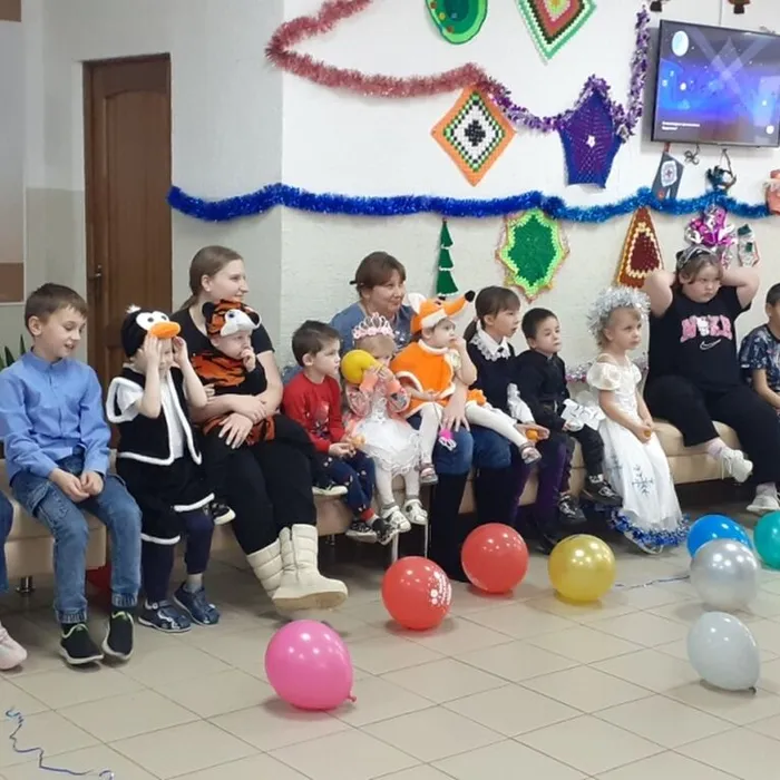 «Под серебристым снегопадом» утренник