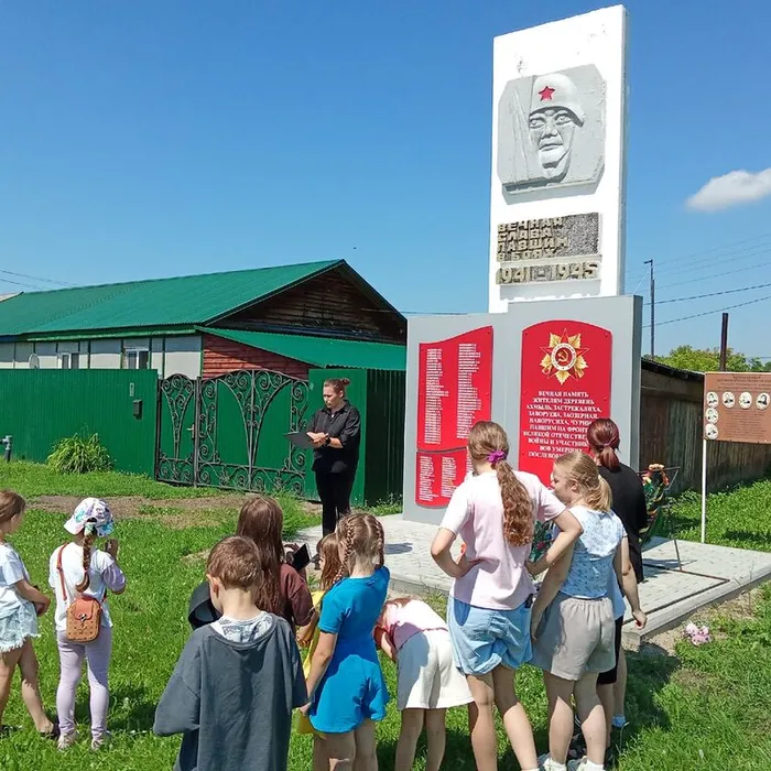 Митинг "Война, твой страшен след…"