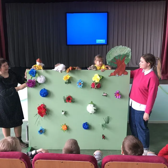 Информационный час «Куклы»