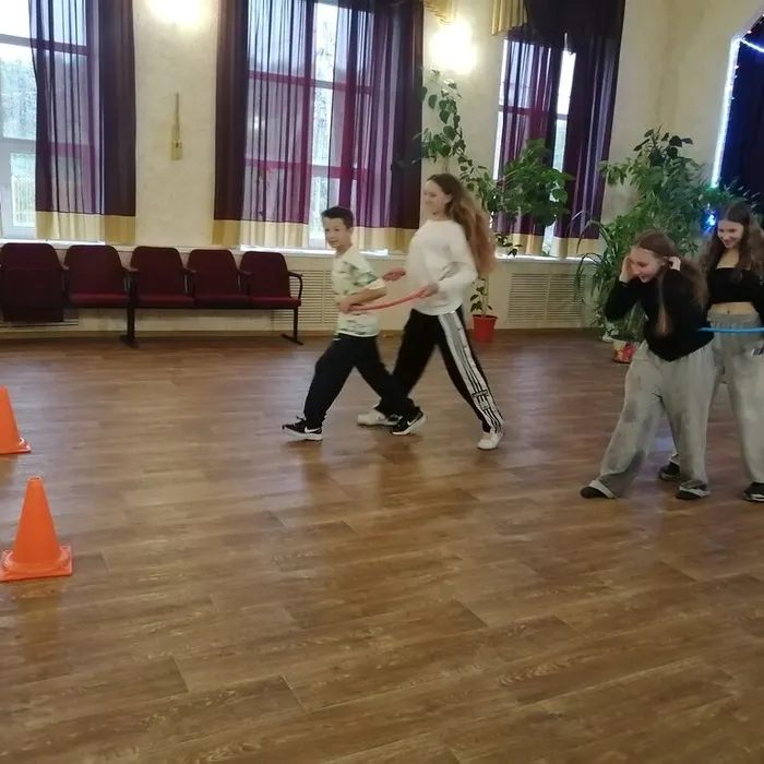 Спортивные эстафеты  "Эстафетный забег"
