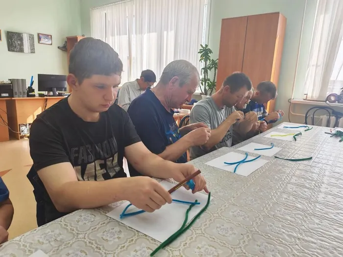фото букет цветов из сенельной проволоки
