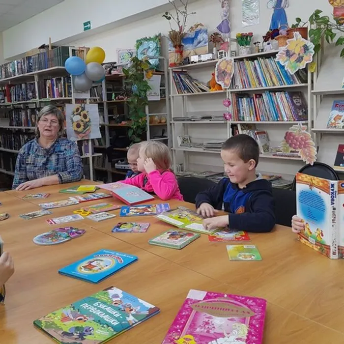«Как построена книга»