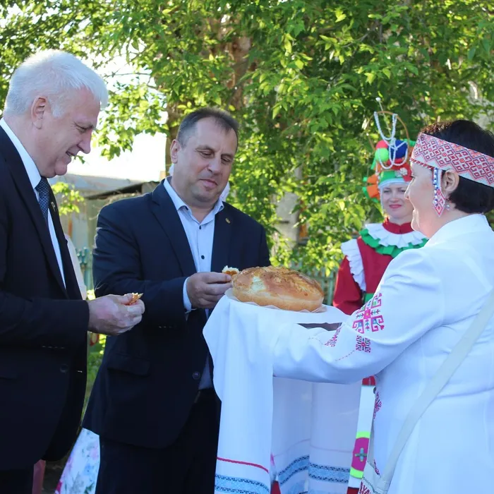 "Наследники традиций"