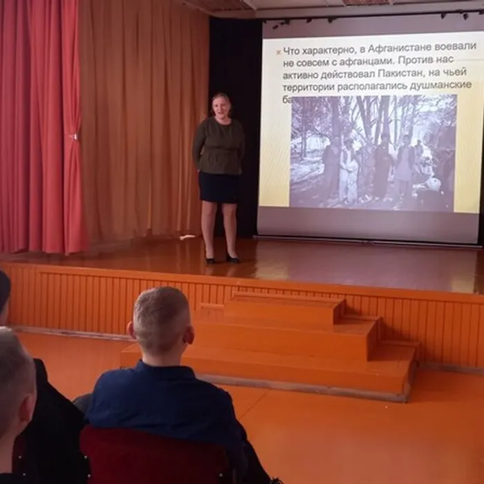 Вечер - портрет «Моя страна – я у тебя в запасе»