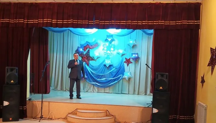 photo_5321265507250335414_y