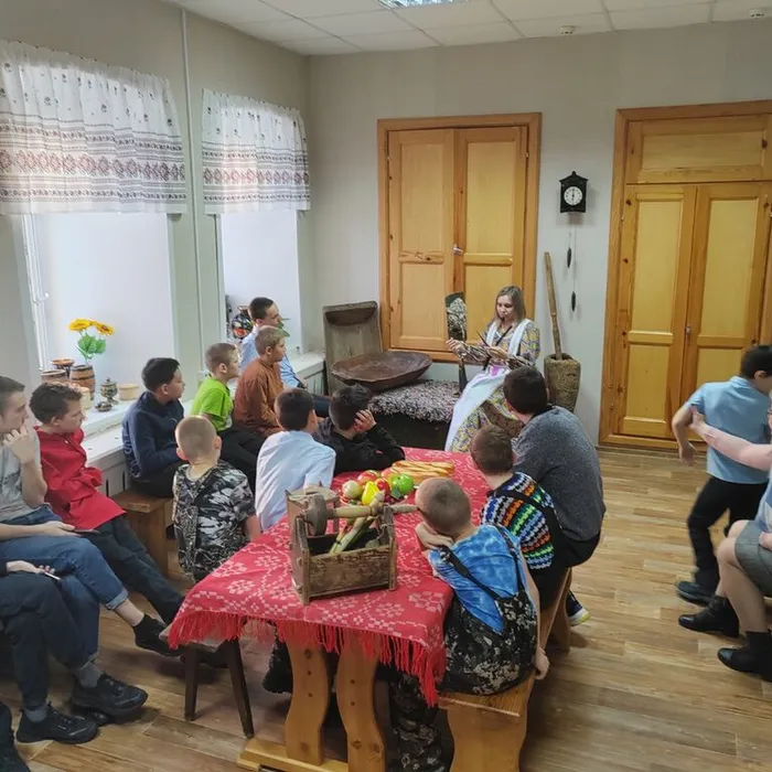 Учащиеся Юргинской СШИ побывали на экскурсиях в Юргинском краеведческом музее.